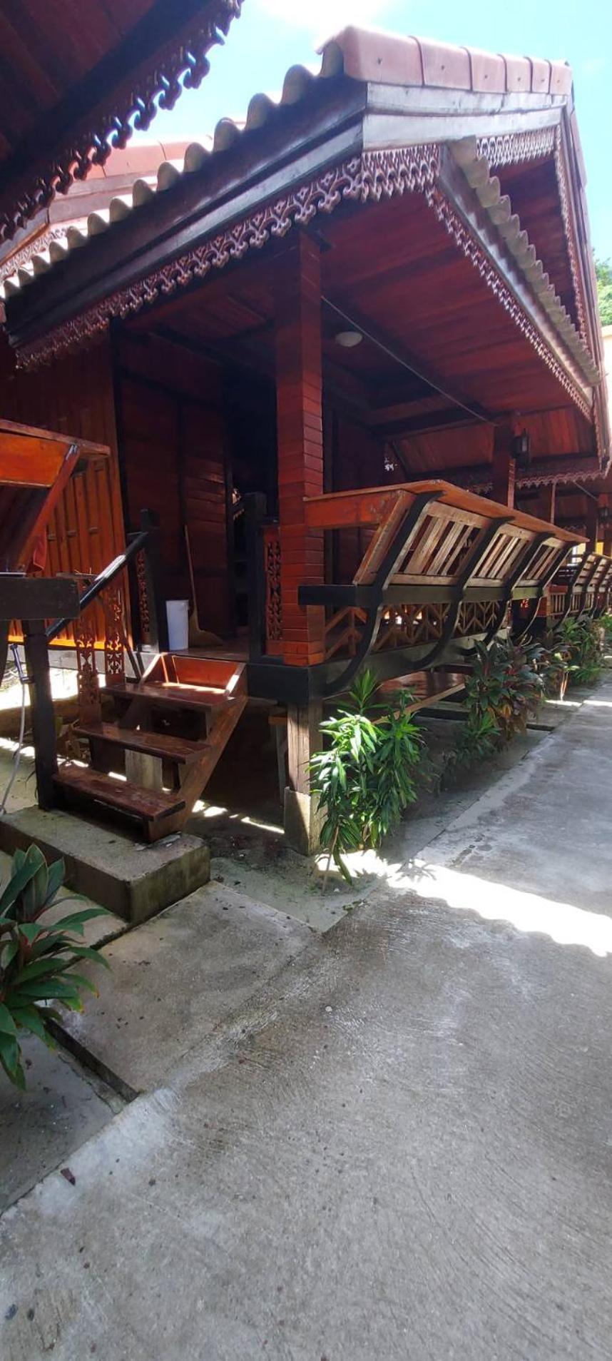 Phi Phi Sand Sea View Resort Phi Phi Don Exterior foto